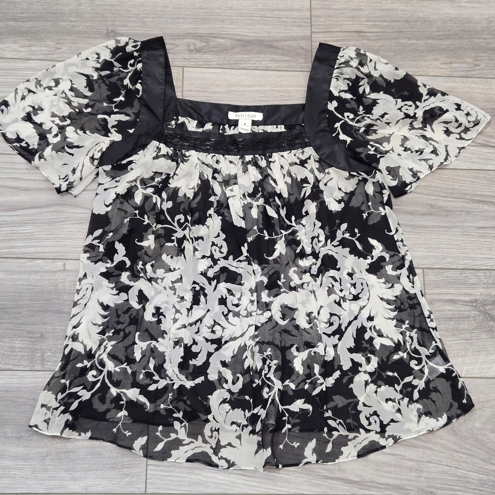 White House Black Market Women M Smocked Short Sleeve Beaded Floral Silk Blouse